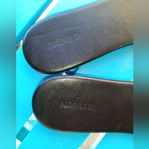 Forever 21 | Strappy Flat Sandals in Black Womens Size 8 - Picture 12 of 12